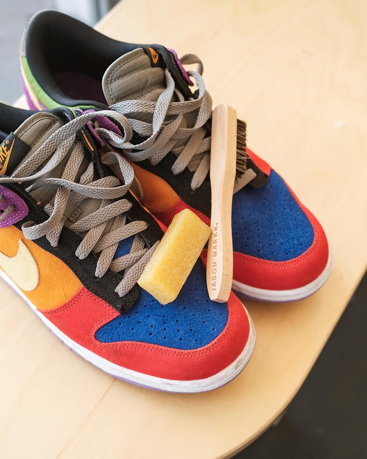 Jason Markk Suede Cleaning Kit, Shoe Cleaner, 2-Piece Set, Brush & Stain Eraser, Sneaker Care, Ideal for Footwear, Safe for Leather, Suede, Nubuck, Cotton, Knits - Image 8